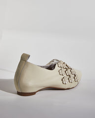 Bee Vintage Flower Flats In White