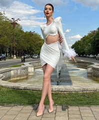 Open-back Feather Long-sleeved Merry Dress