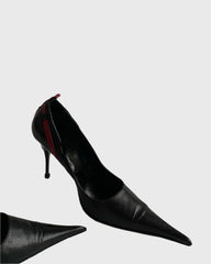 Variel Rivet Cross Pumps In Black Red