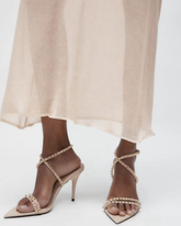 Zoie Rivet Cross Strap Sandals In Natural