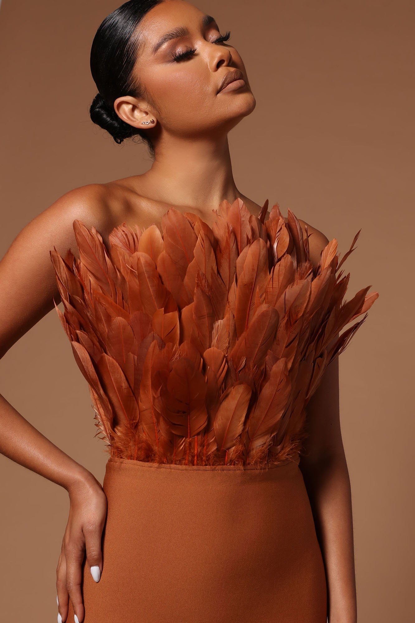 Alyia Elegant Feather Bandage Midi Dress