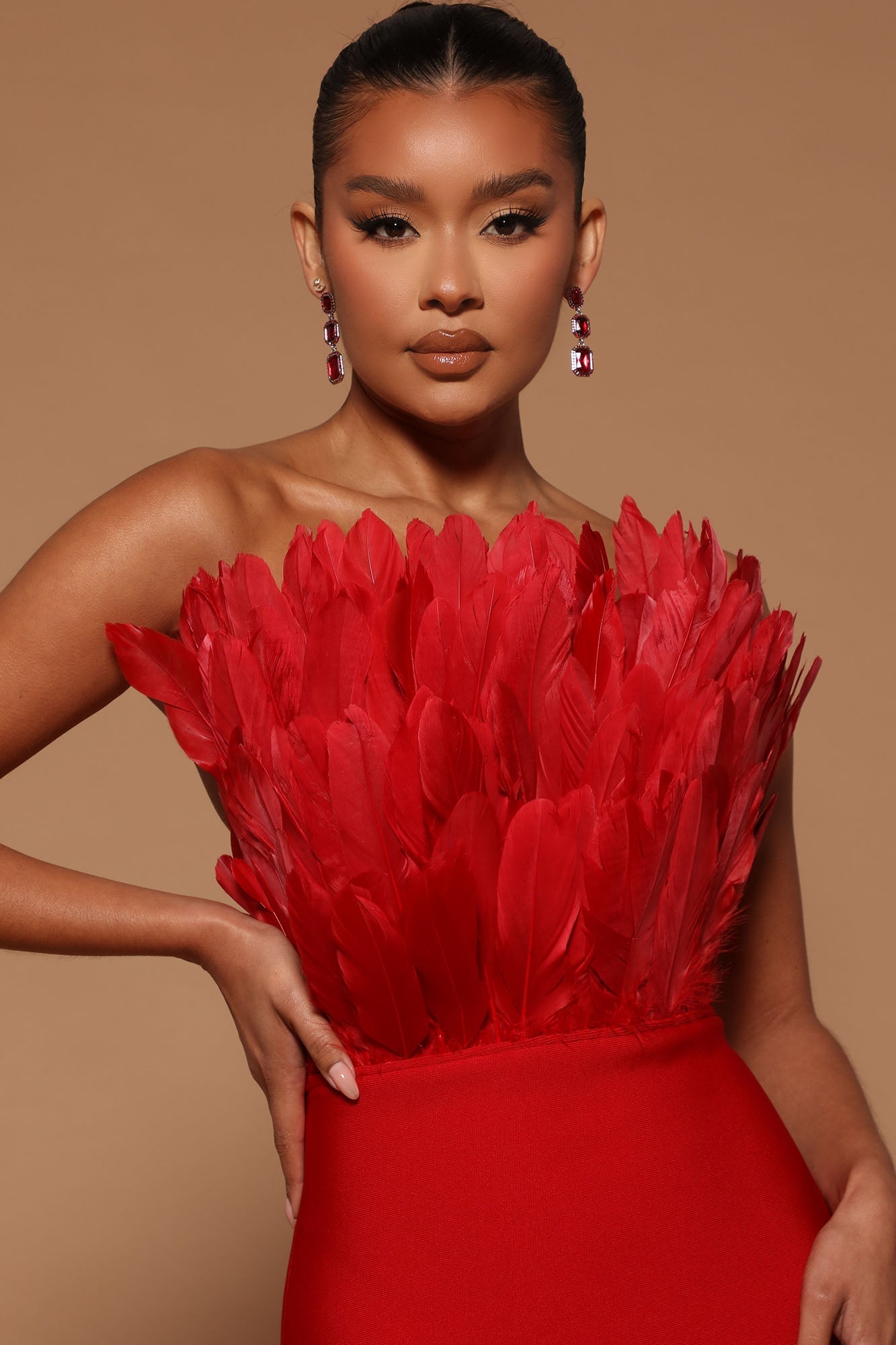 Alyia Elegant Feather Bandage Midi Dress