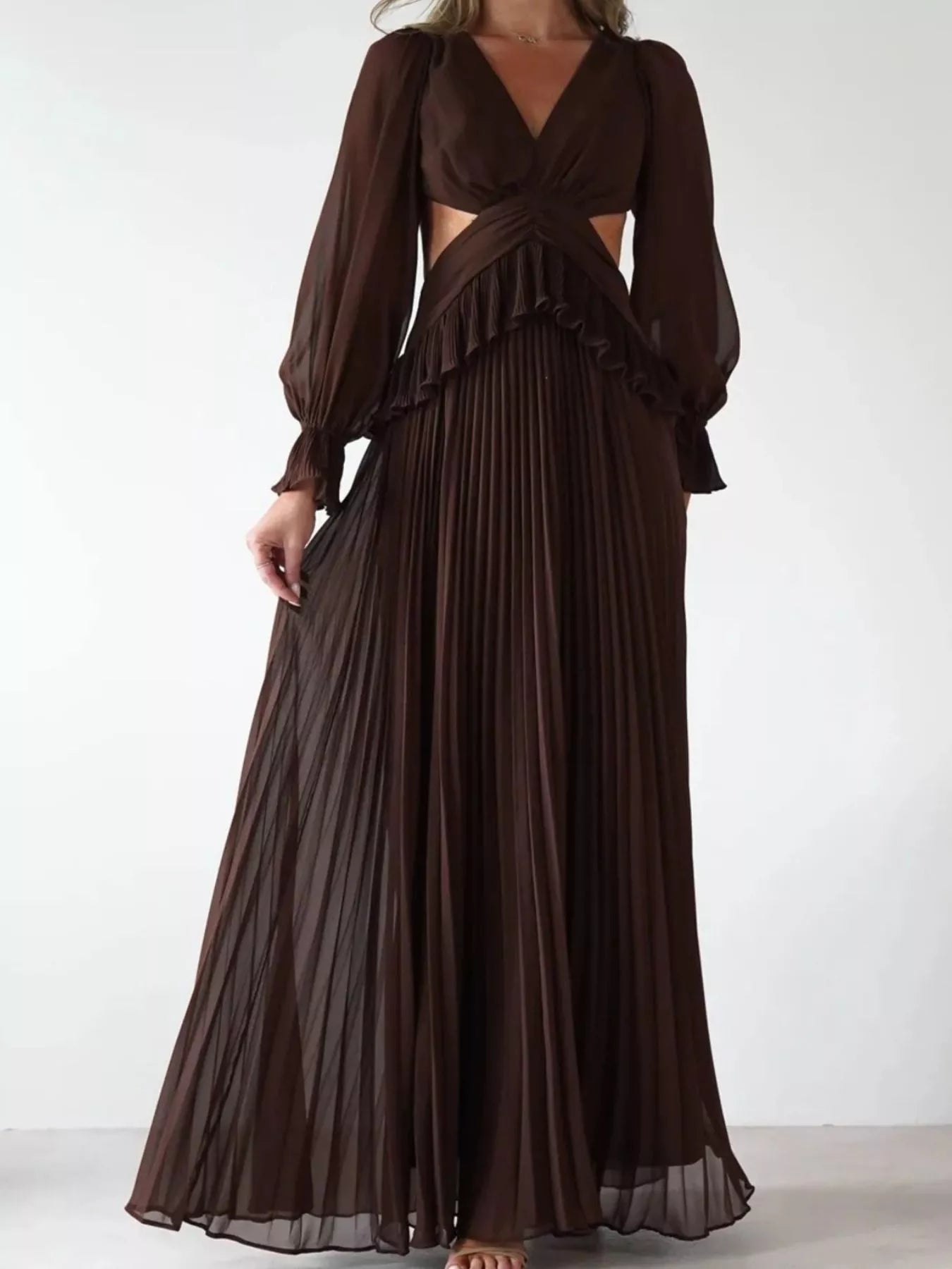 Backless Pleated Long Sleeve Maxi Dress