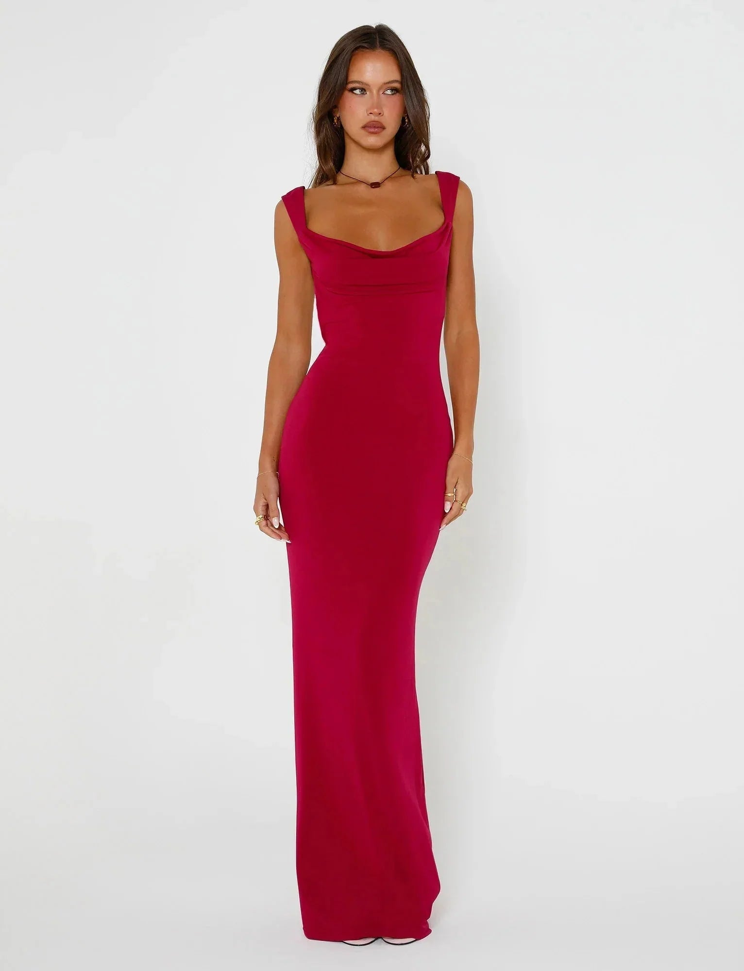 CHIC BACKLESS MAXI DRESS-RED