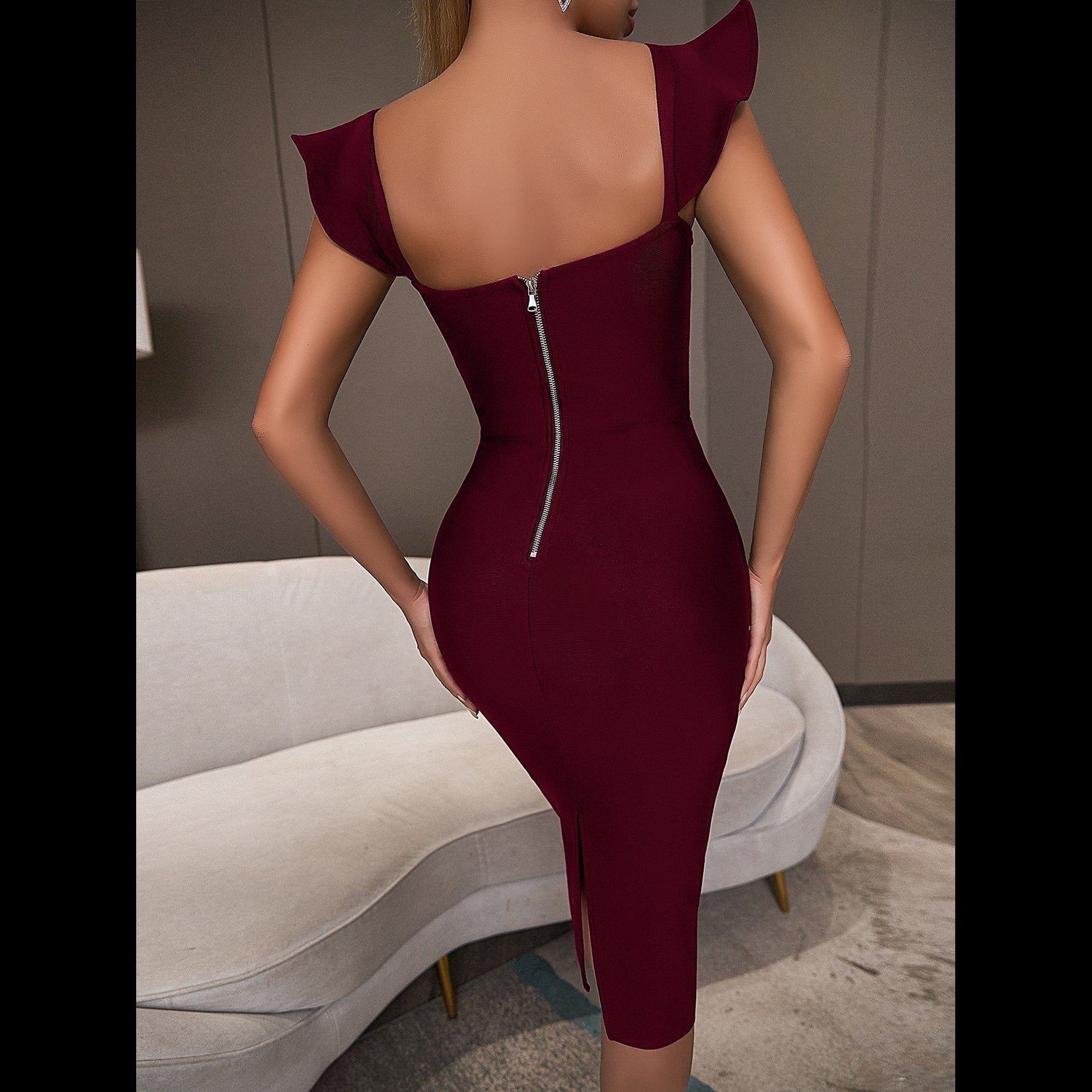 Elegant hip-hugging bandage dress