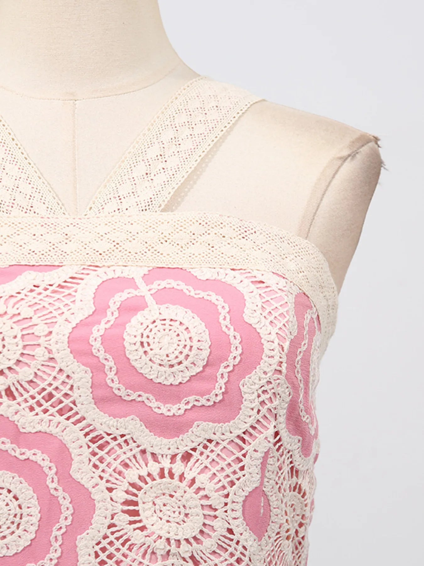 Lace Sleeveless Tiered Midi Dress