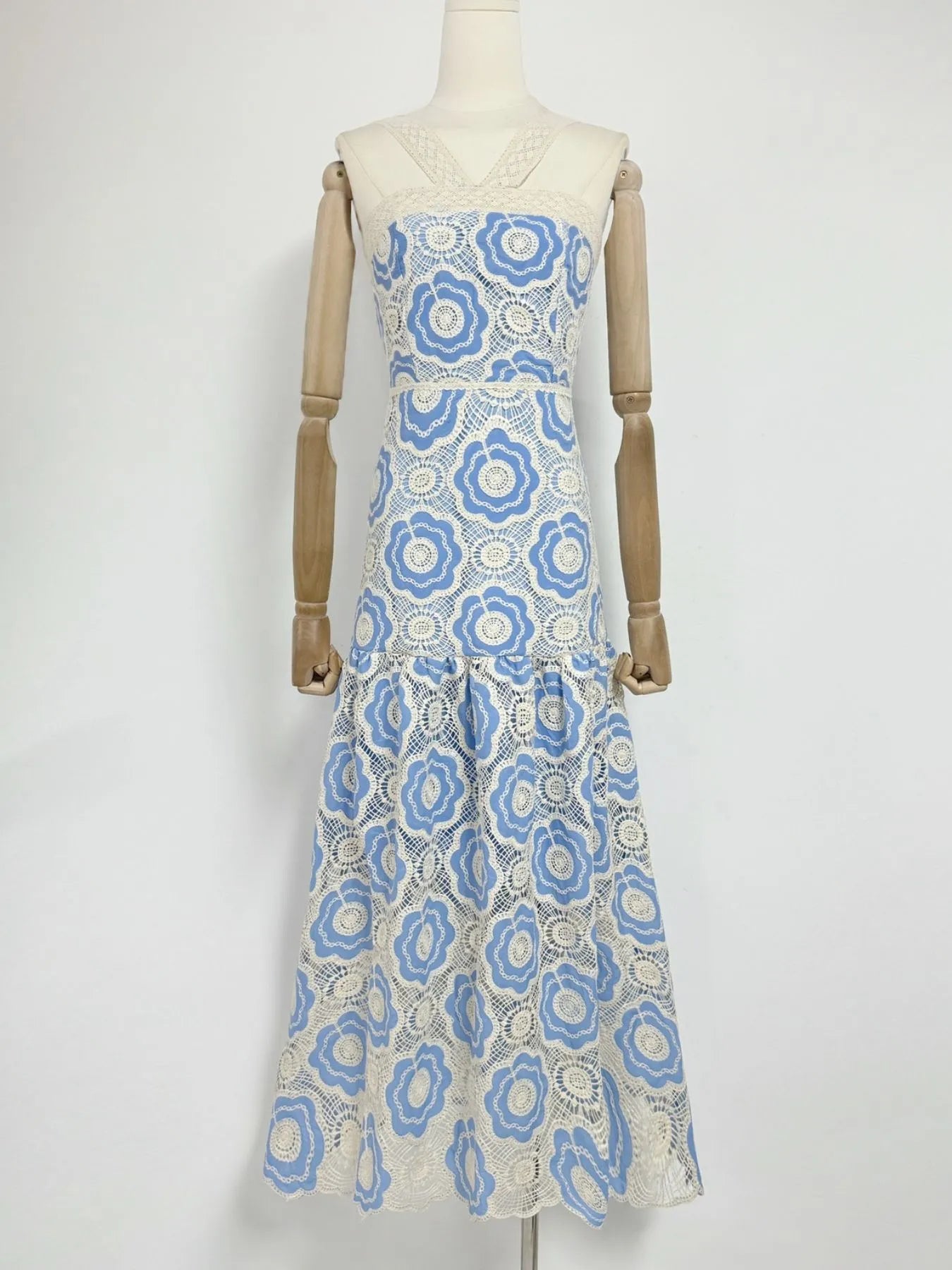 Lace Sleeveless Tiered Midi Dress