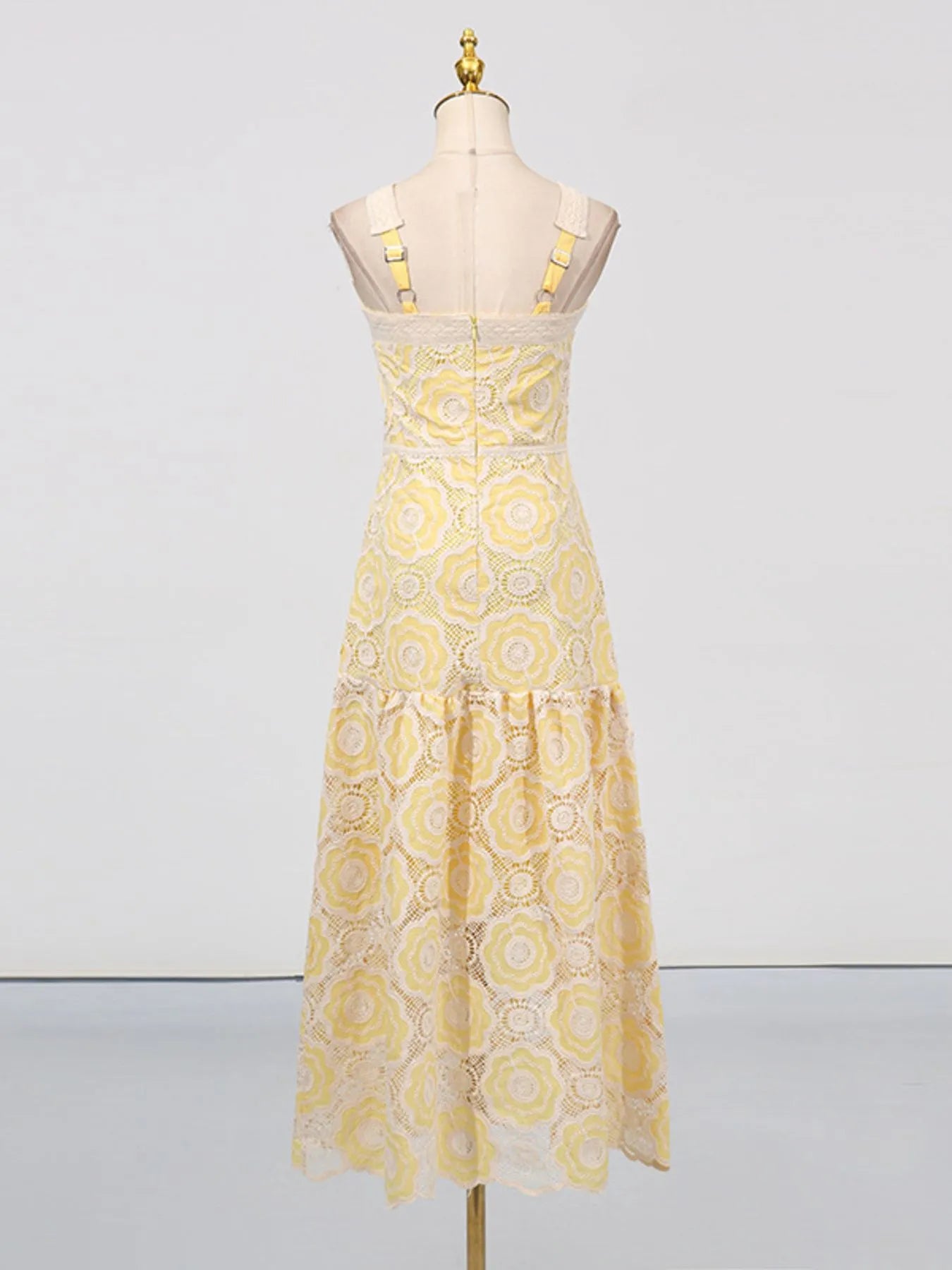 Lace Sleeveless Tiered Midi Dress