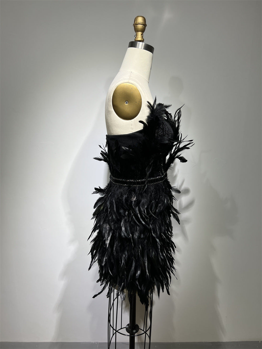 Alyia Backless Tube Top Feather Slim Dress