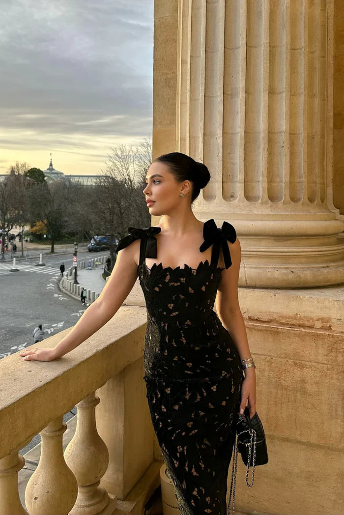 ALERNA ELEGANT MAXI DRESS