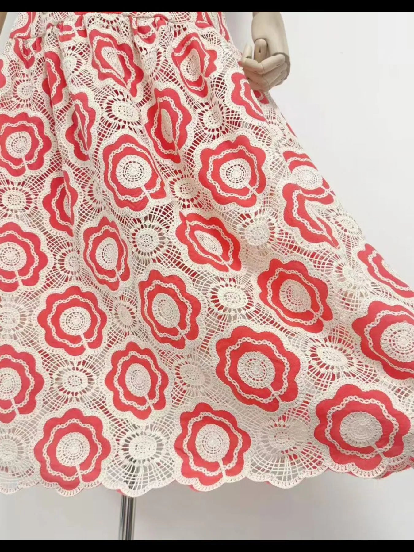 Lace Sleeveless Tiered Midi Dress