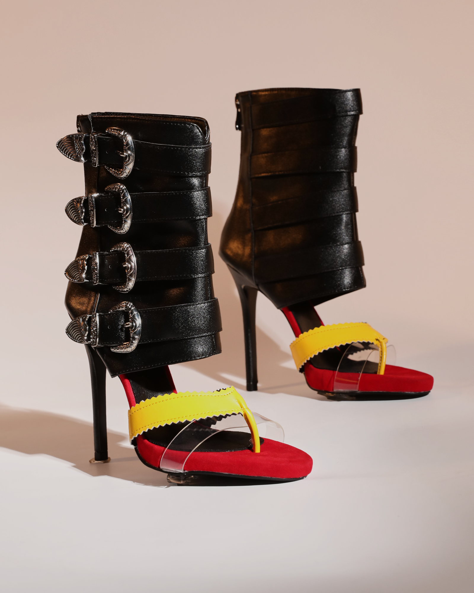 Baba Buckle Deconstruct Thong Sandals In Black