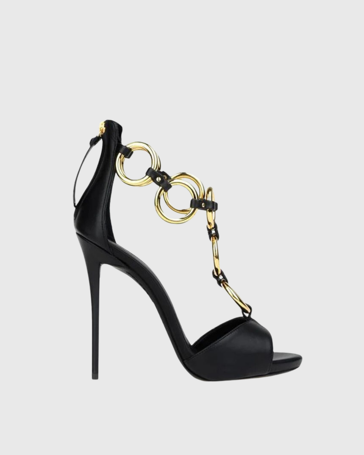 Carver Metal Ring T Strap Sandals In Black