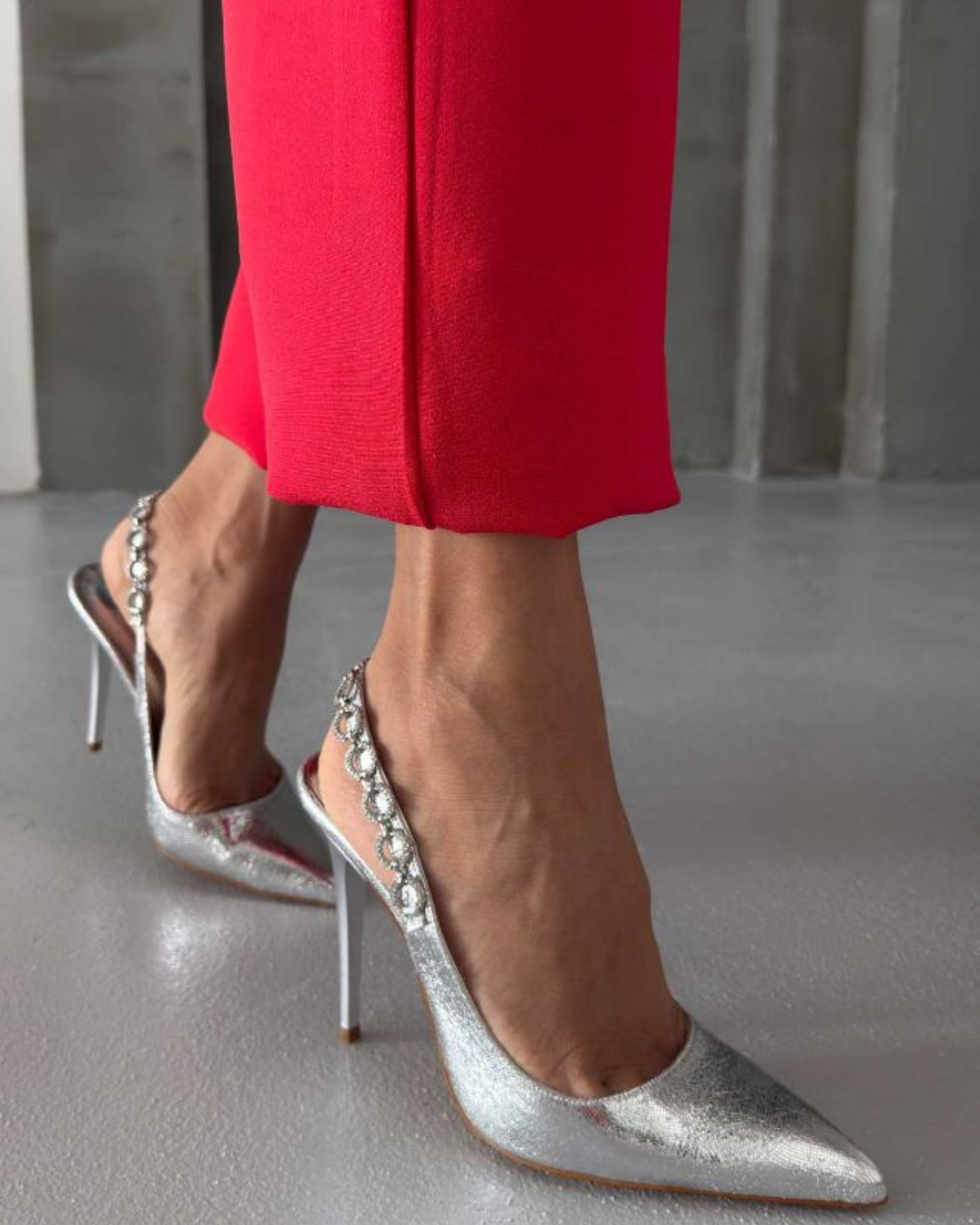 Irene Diamente Ring Slingback Pumps In Silver