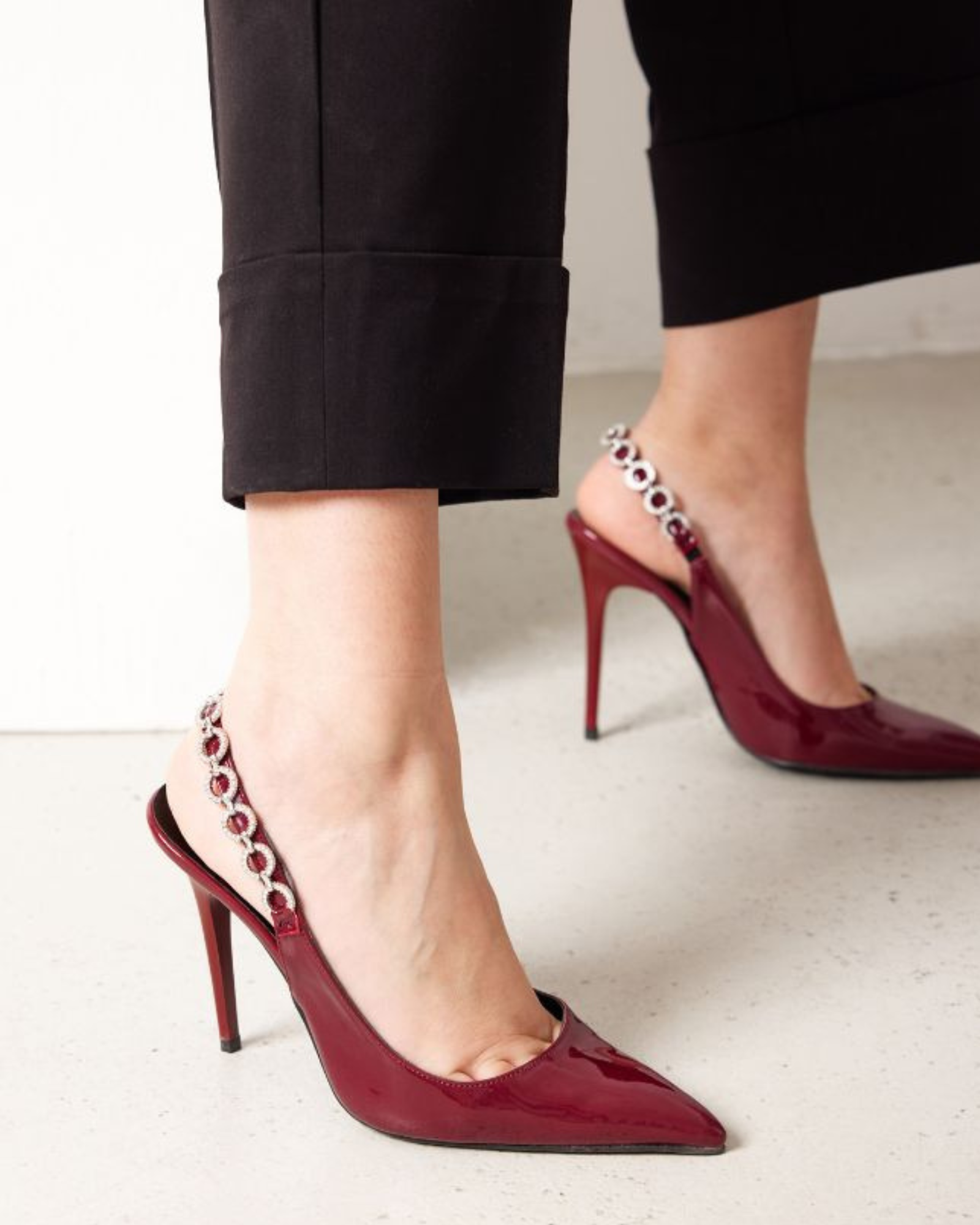 Irene Diamente Ring Slingback Pumps In Wine