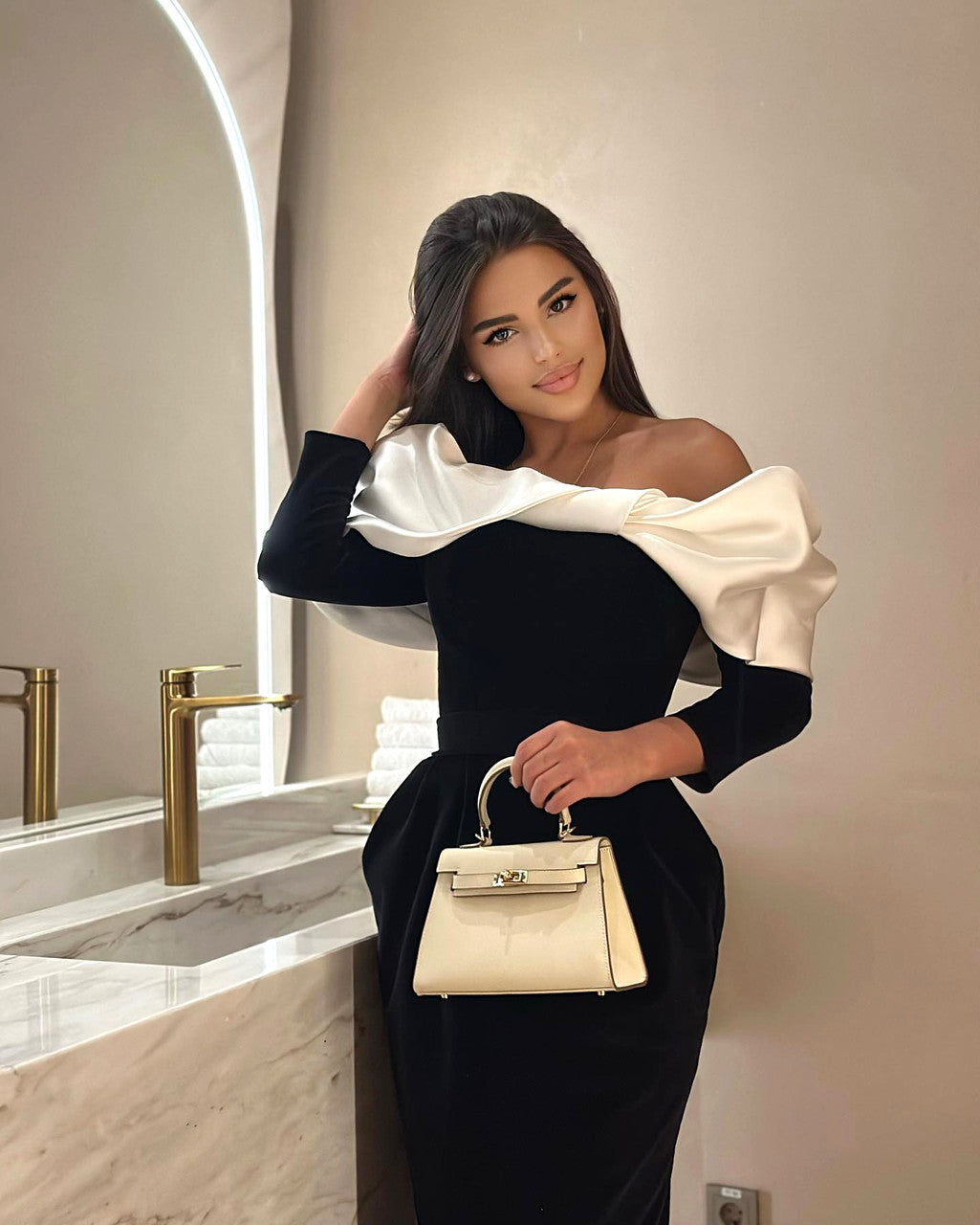 Charming Strapless Elegant Sleeved Dress