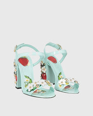 Loreto Strawberry Orchard Sandals In Green