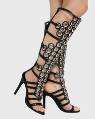 Rylie Metal Grommet Sandals In Black