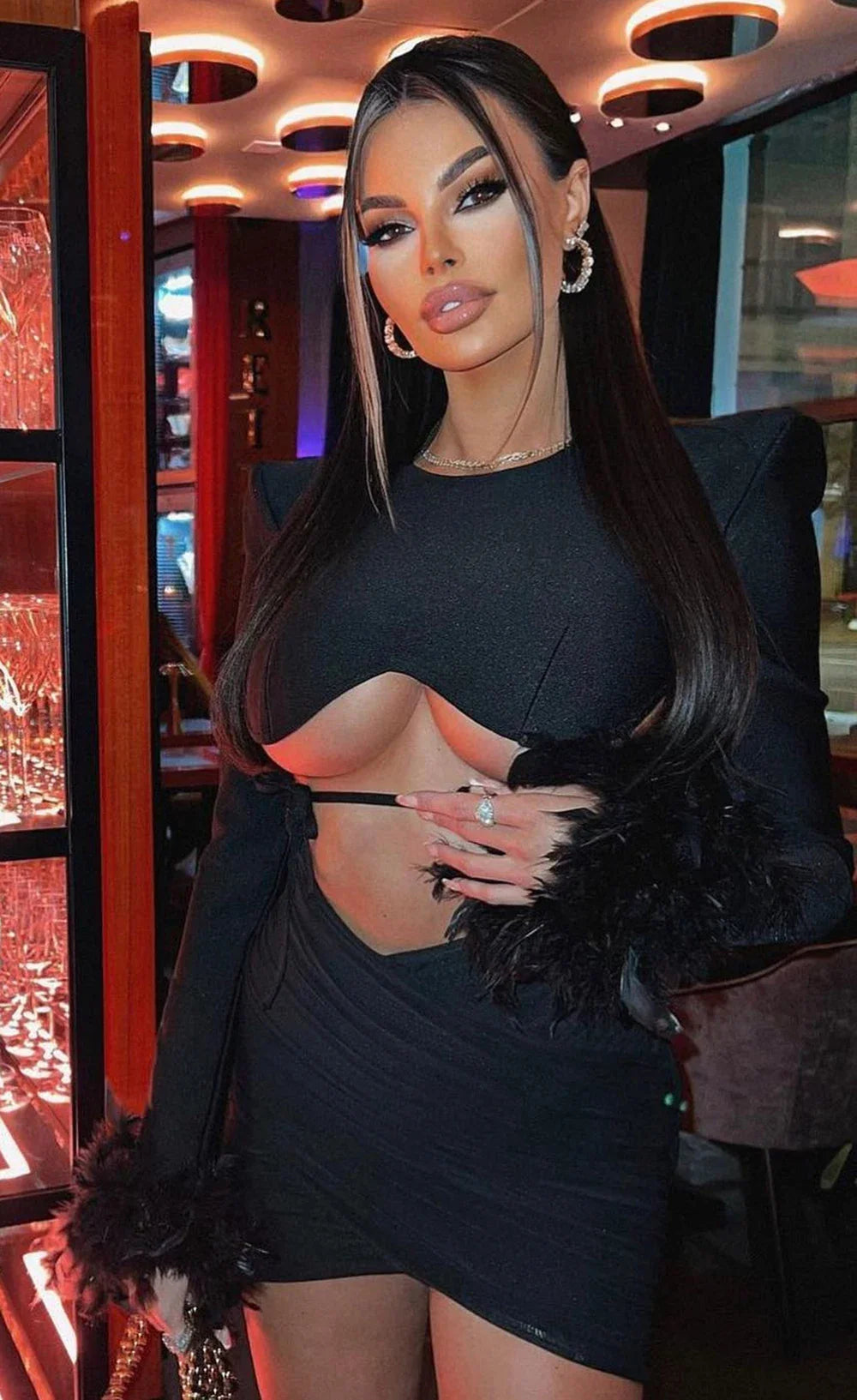 Open-back Feather Long-sleeved Merry  Dress