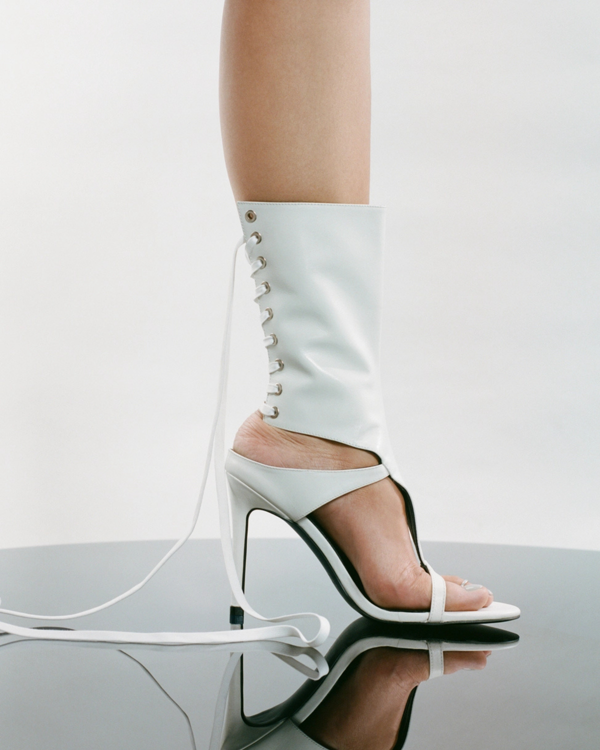 Sesen Lace Up Cutout Thong Sandals In White