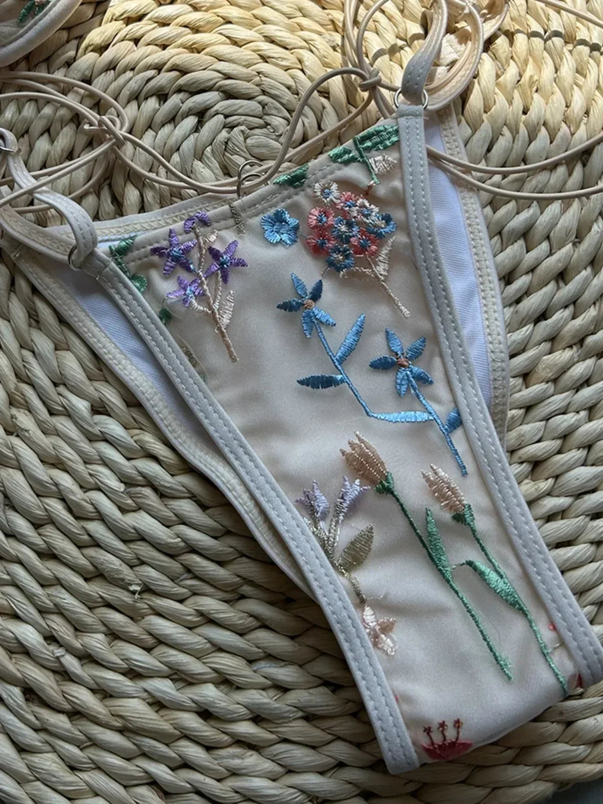Pink Flower Embroidery Print Swimsuit Underwire Drawstring Bikini Set