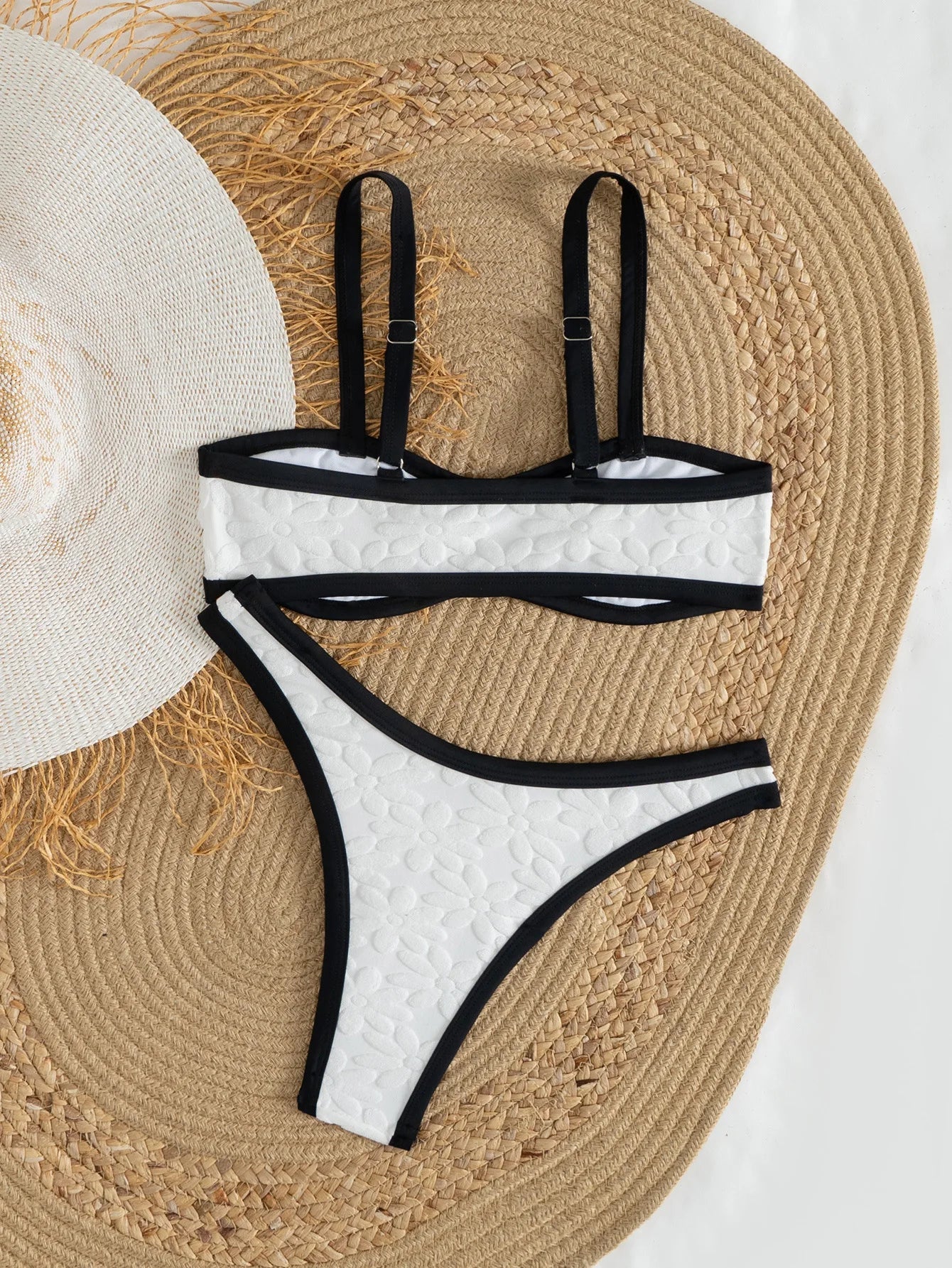 White Black Contrast Bikinis Sets