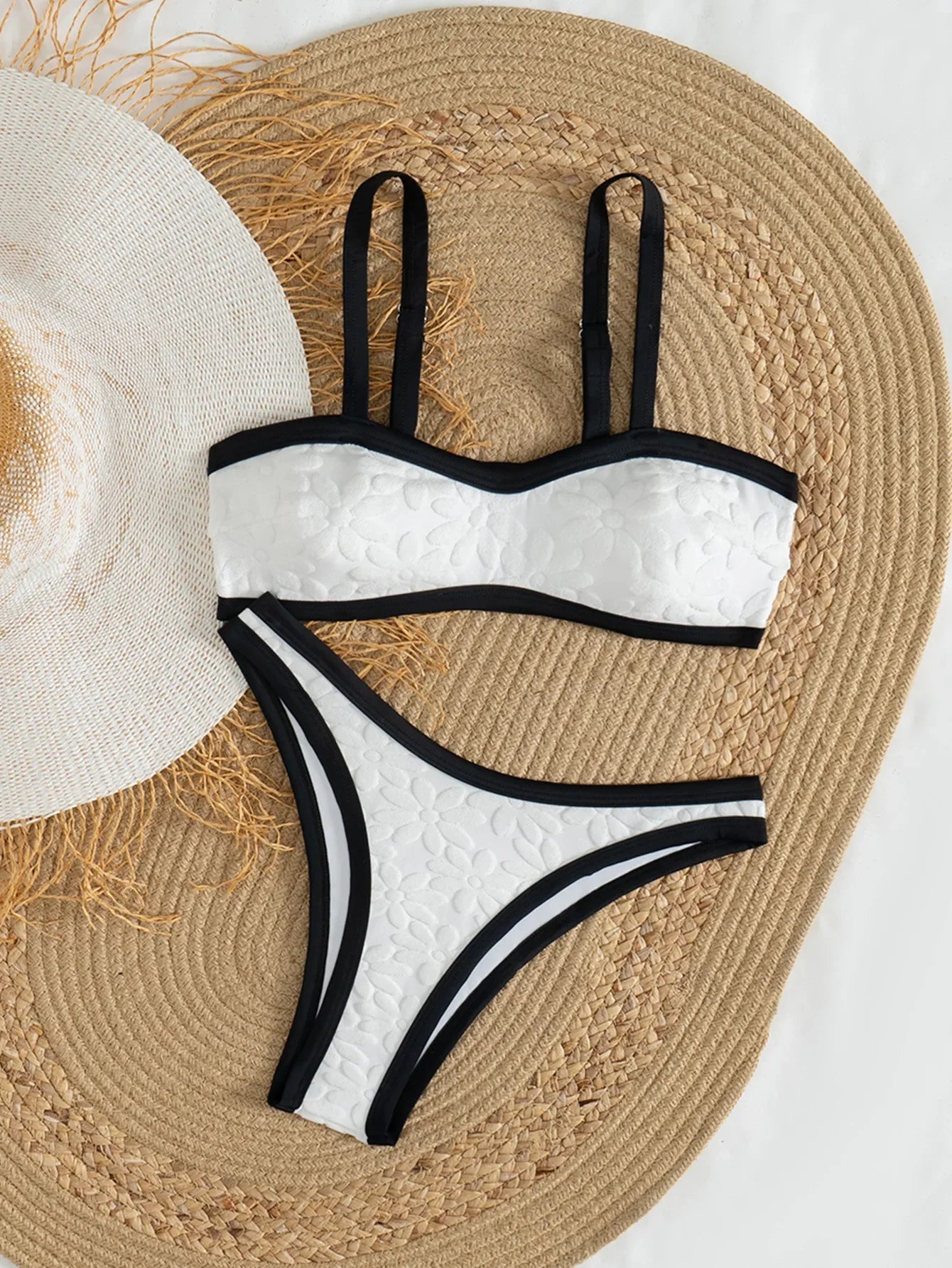 White Black Contrast Bikinis Sets