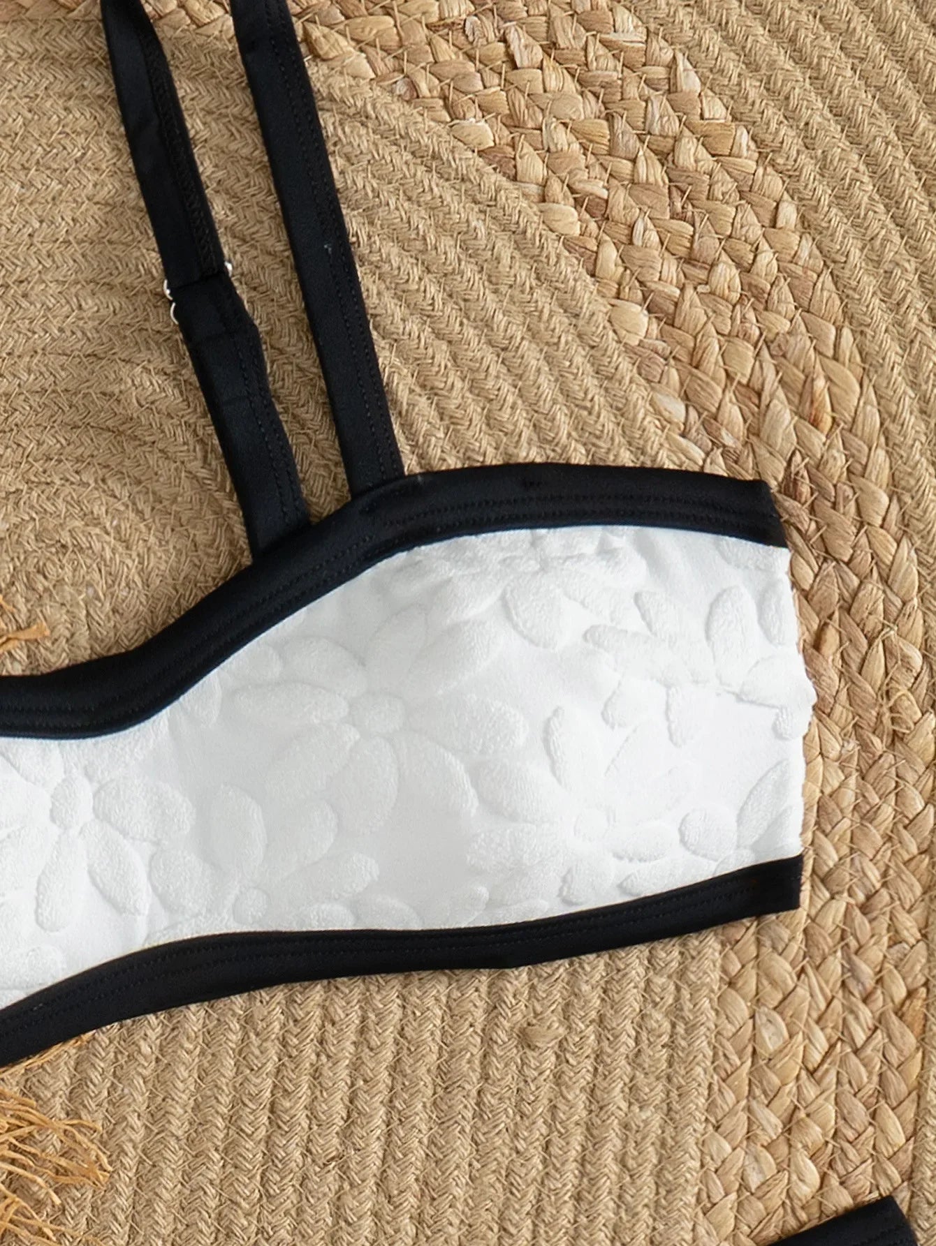 White Black Contrast Bikinis Sets