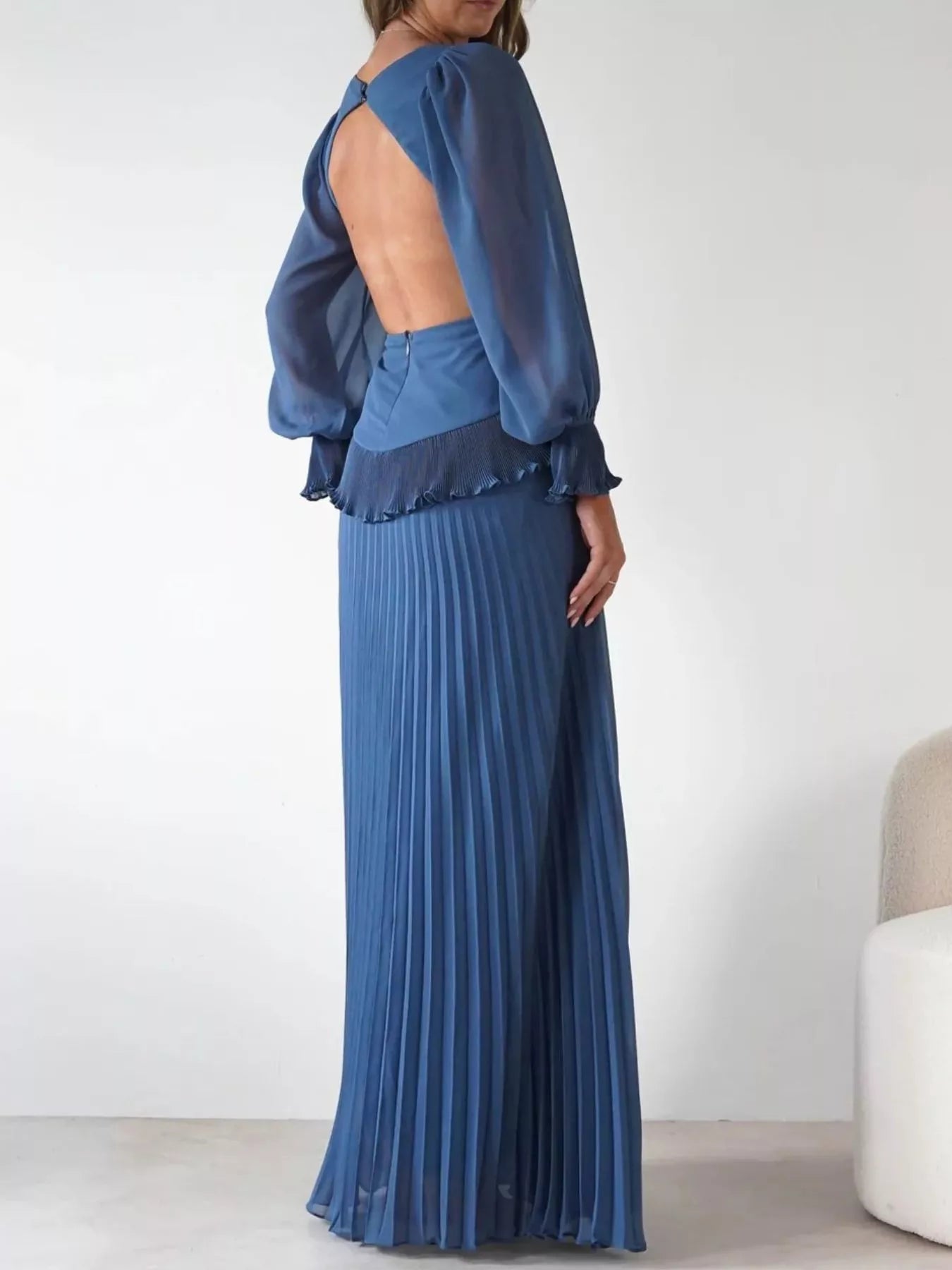 Backless Pleated Long Sleeve Maxi Dress