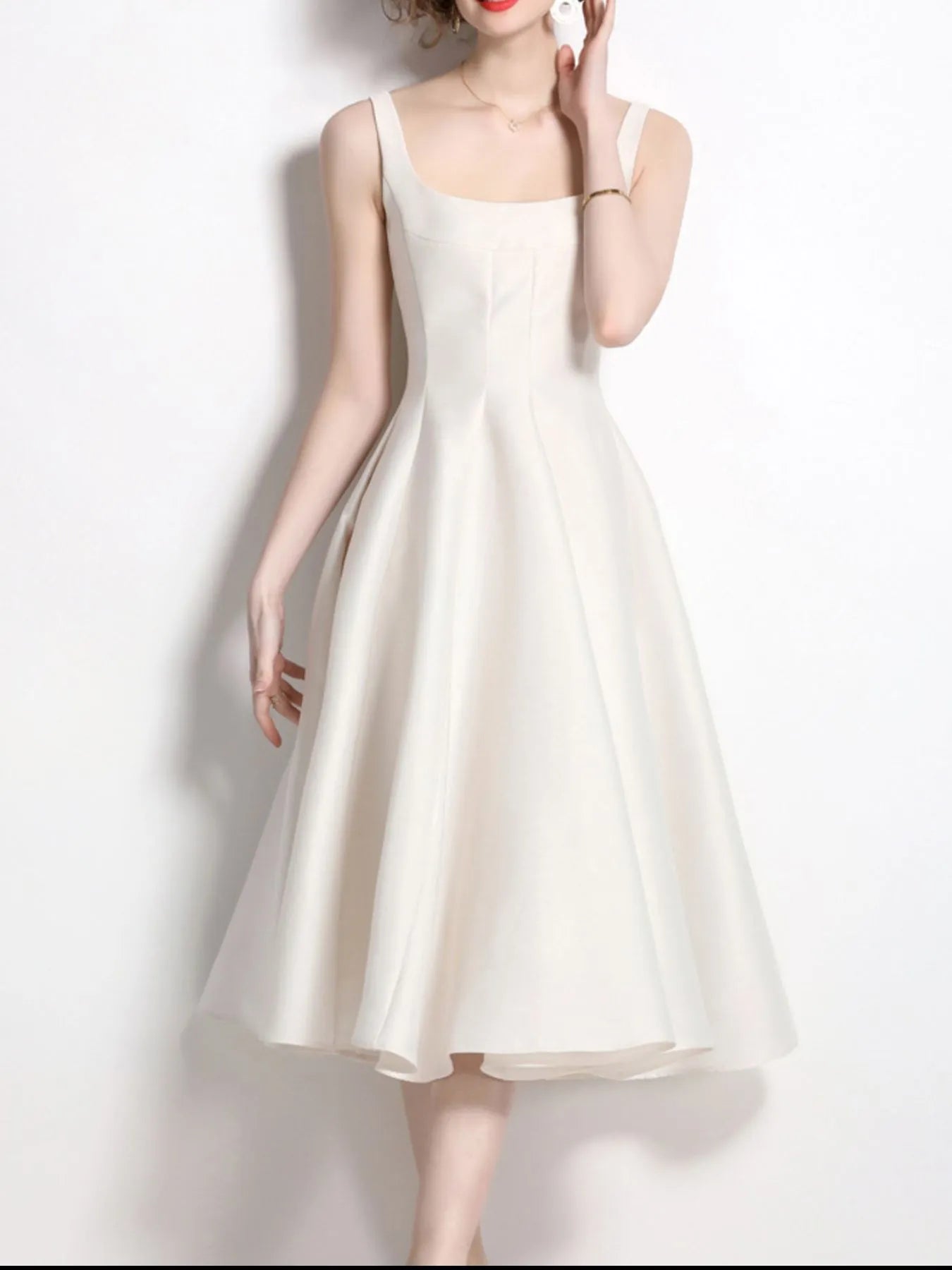 A-Line Silhouette Midi Sleeveless Dress