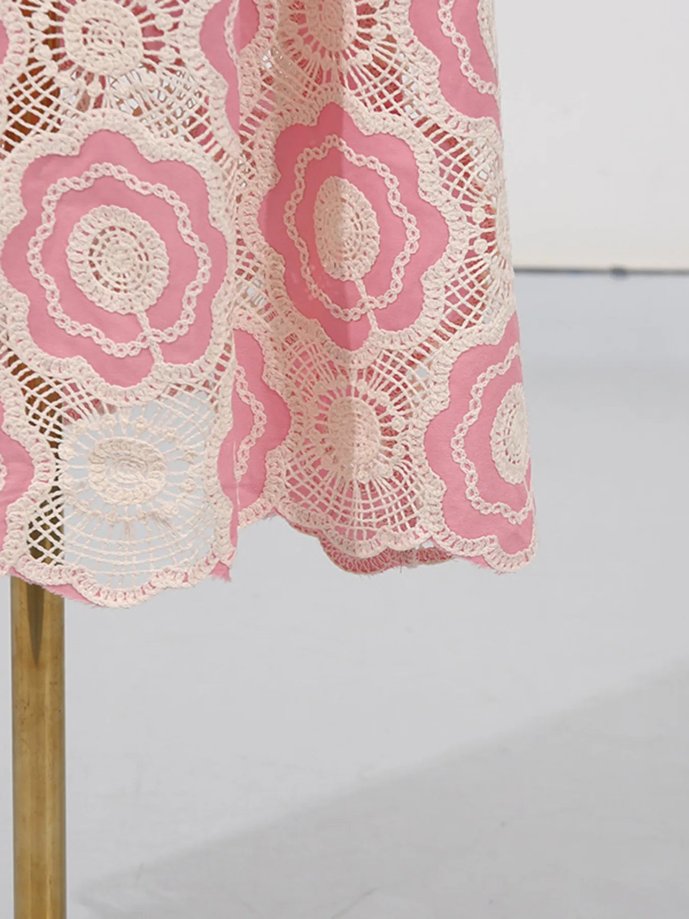 Lace Sleeveless Tiered Midi Dress