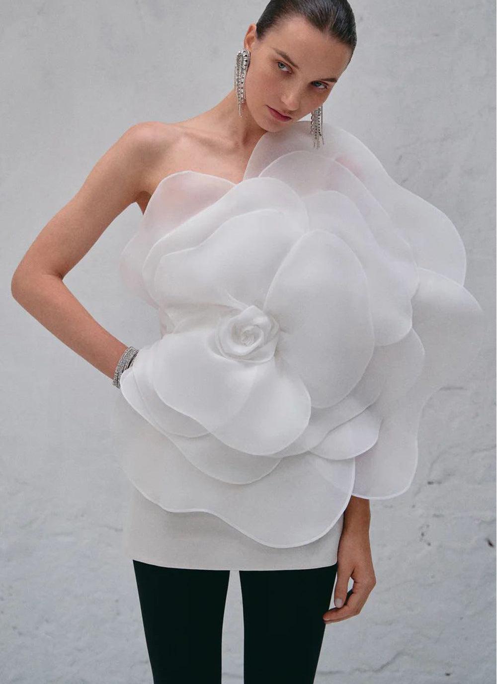 Clariyu High-end Oblique Shoulder Decorative Flower Dress