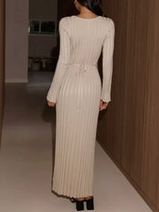 Ribbed Knit V-Neck Long Sleeve Maxi Dress