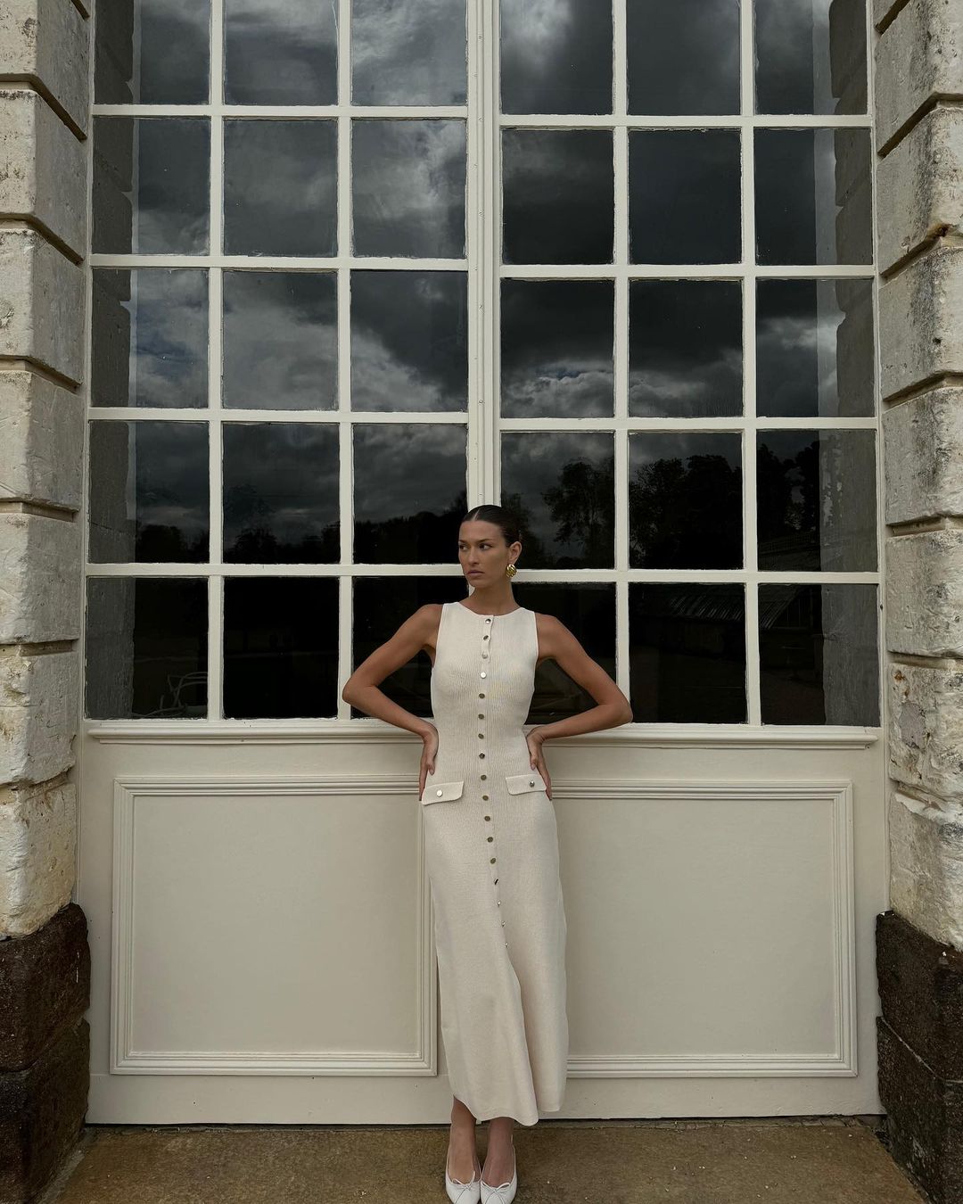 Chic Buttoned Knit Dress