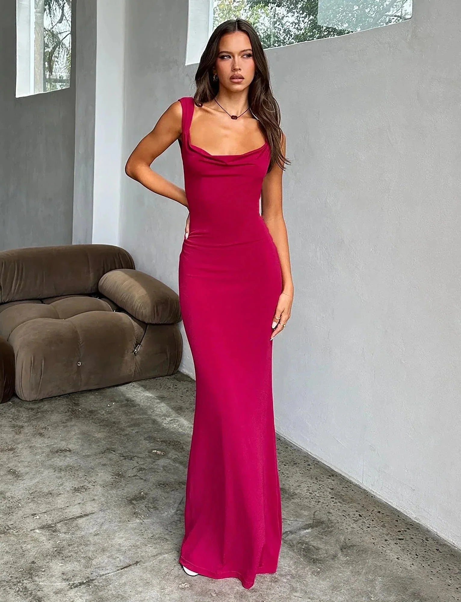 CHIC BACKLESS MAXI DRESS-RED