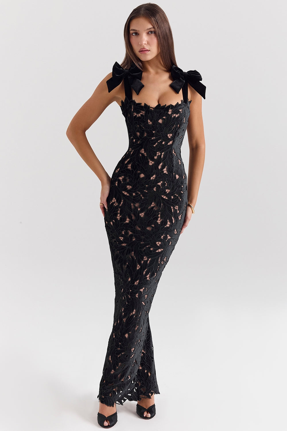 ALERNA ELEGANT MAXI DRESS BLACK